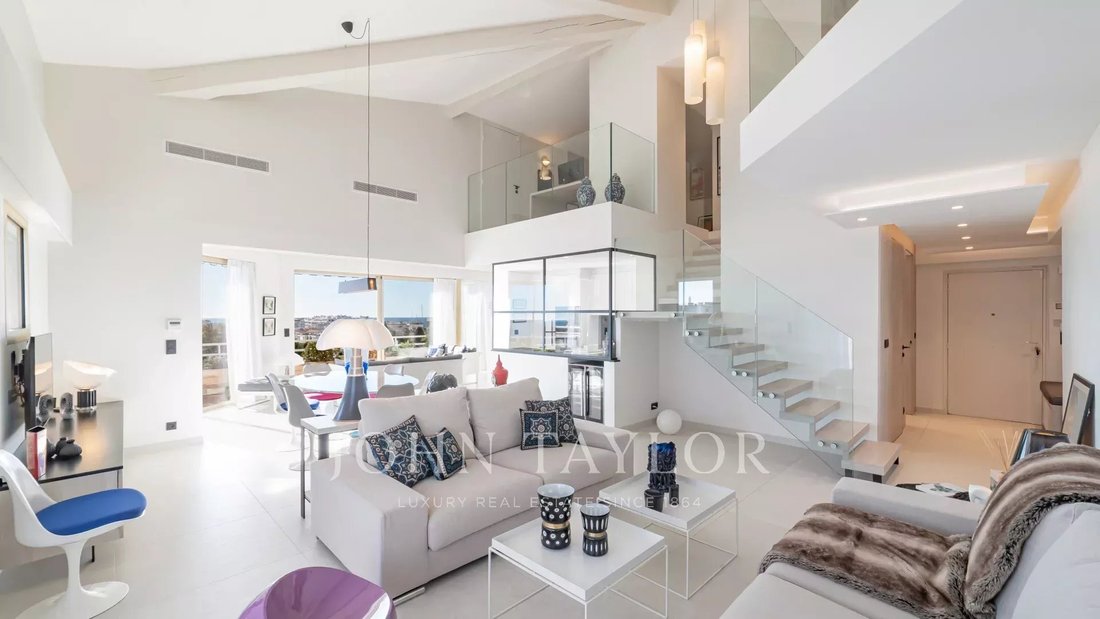 Apartment in La Source, Cannes, France 4 - 14975476
