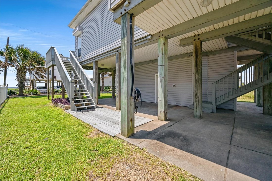 House in Galveston, Texas, United States 4 - 17530851