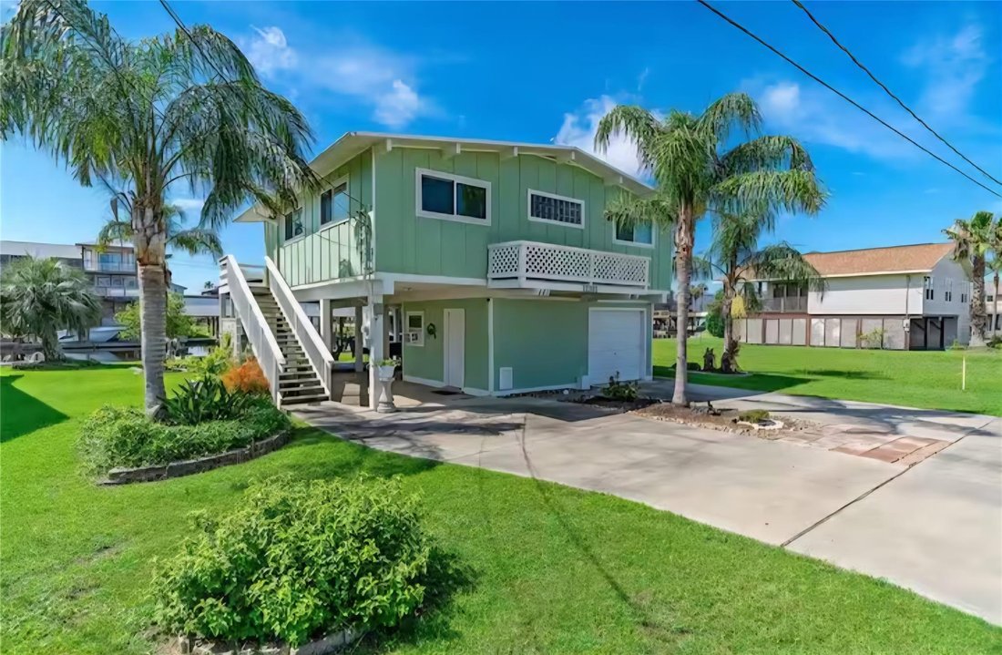 House in Galveston, Texas, United States 2 - 17534317