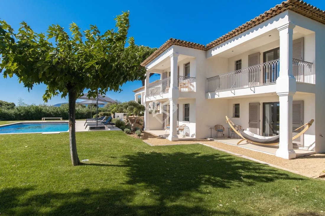 Villa in La Croix-Valmer, Provence-Alpes-Côte d'Azur, France 3 - 17532180