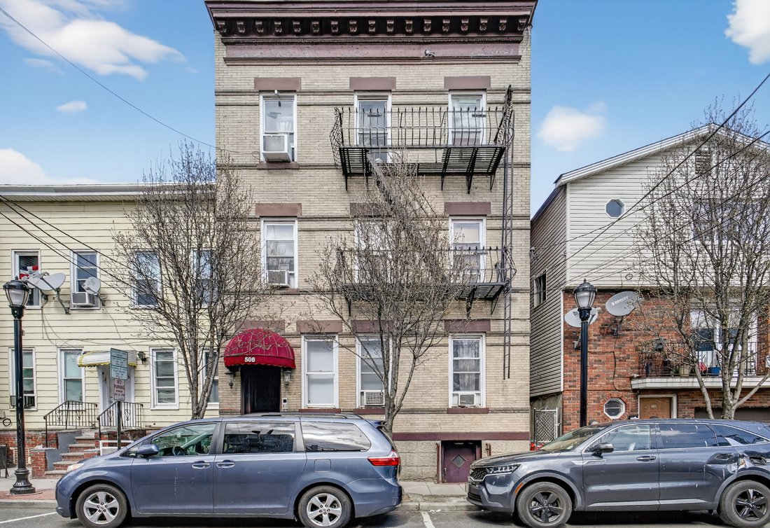House in Union City, New Jersey, United States 1 - 17534828