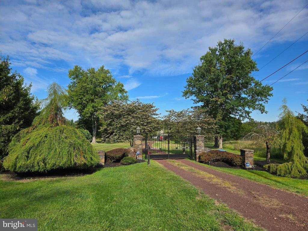 House in Solebury, Pennsylvania, United States 2 - 17530623