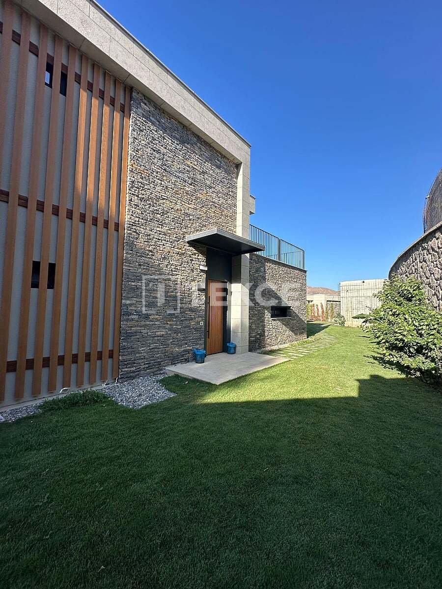 Villa in Gümüşlük, Muğla, Turkey 4 - 17534166