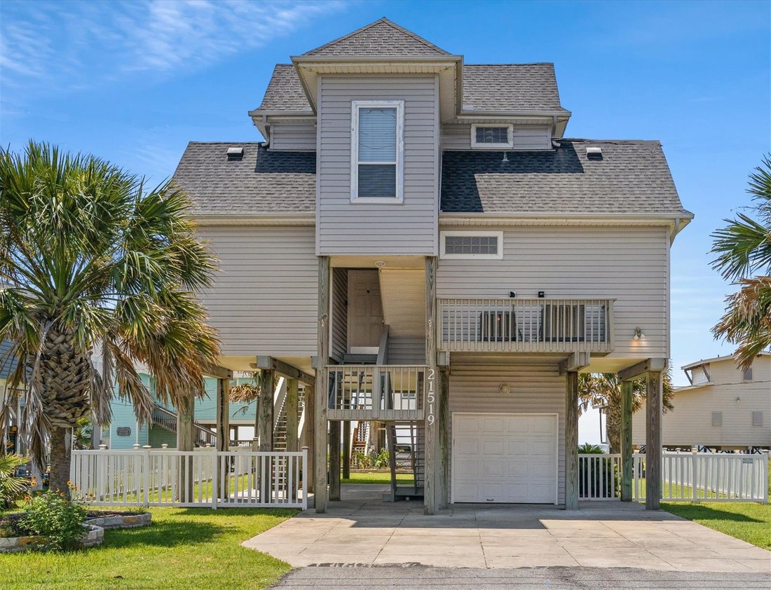 House in Galveston, Texas, United States 1 - 17530851
