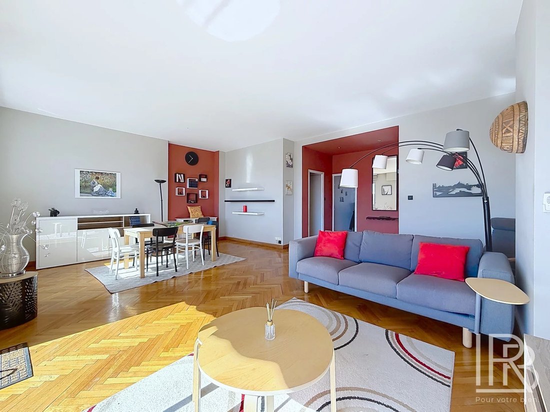 Apartment in Vauban, 6e Arrondissement, Marseille 4 - 17532056