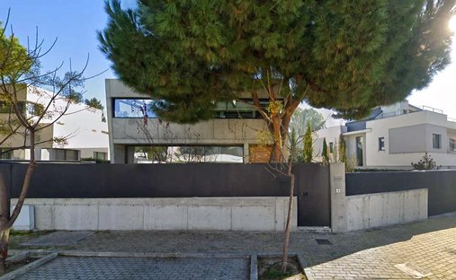 Villa in Pozuelo de Alarcon, Comunidad de Madrid, Spain 1