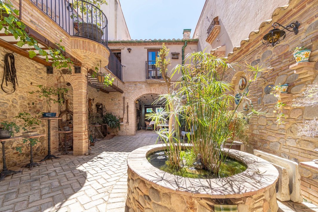 House in Castello d'Empuries, Catalonia, Spain 1 - 17534871