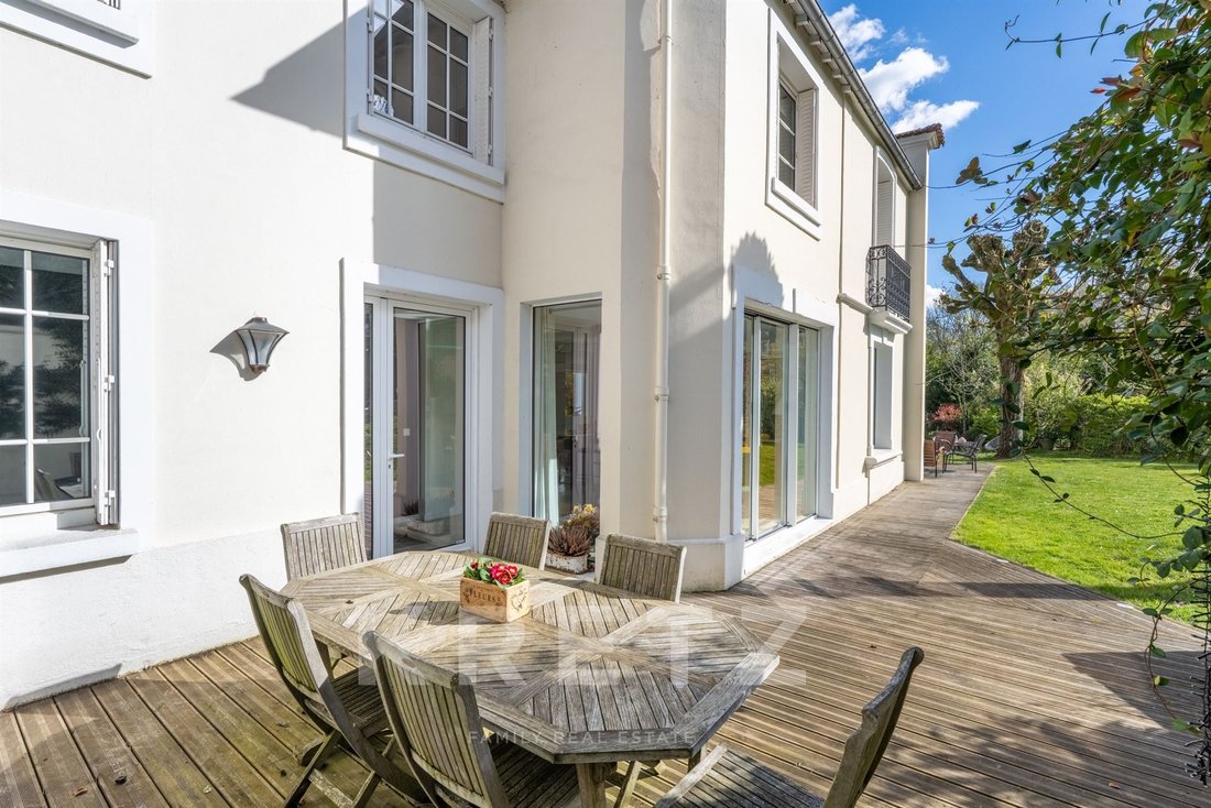 House in Poincare, Garches, France 4 - 17532491