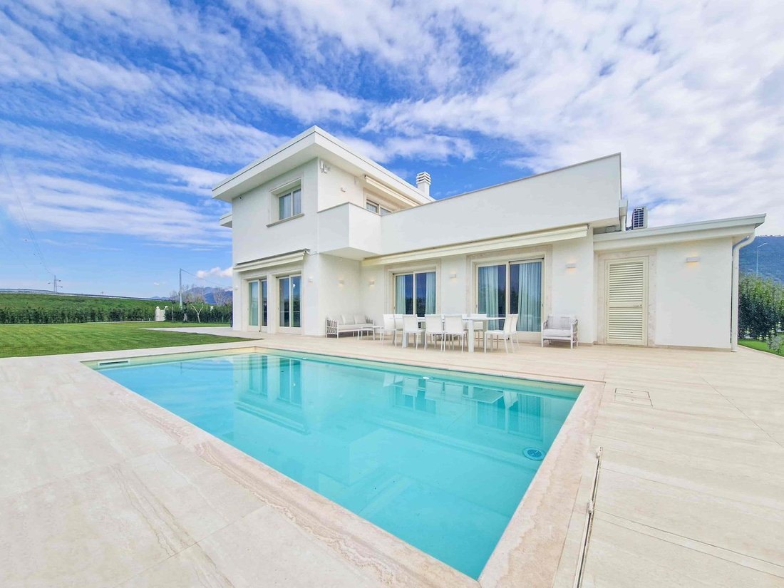 House in Pietrasanta, Tuscany, Italy 3 - 17533399