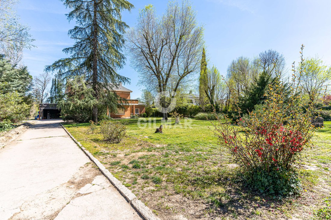 Villa in Villafranca del Castillo, Villanueva de la Canada, Comunidad de Madrid 3 - 17531509
