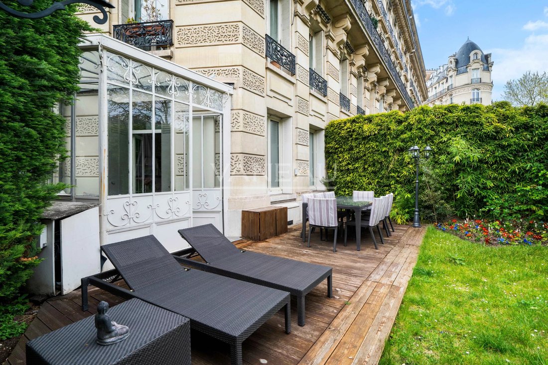 Apartment in Porte Dauphine, Paris 16e Arrondissement, Paris 4 - 17532042