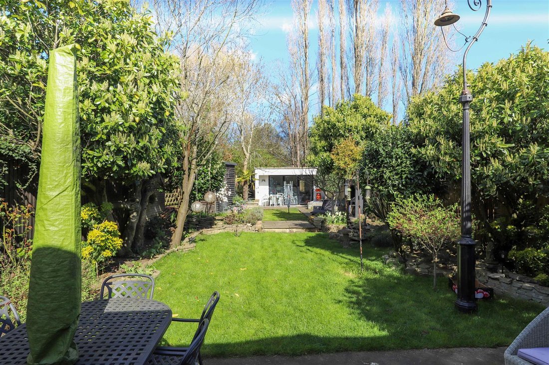House in Eastcote Village, Hillingdon, England 3 - 17530704