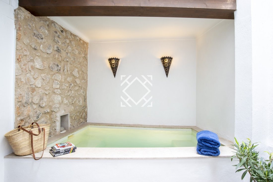 Townhouse in Pollenca, Balearic Islands, Spain 1 - 17530873