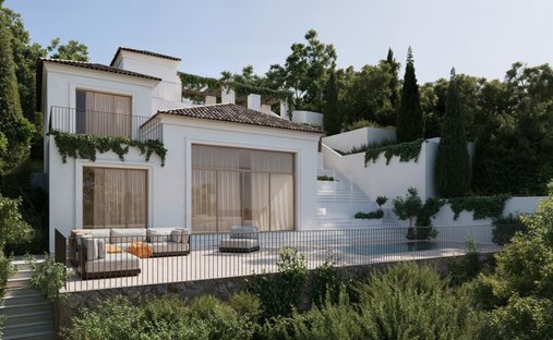 Villa in Elviria-Cabopino, Marbella, Spain 1