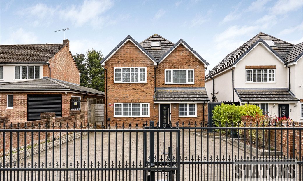 Upland Drive, Brookmans Park In Brookmans Park, England, United Kingdom ...