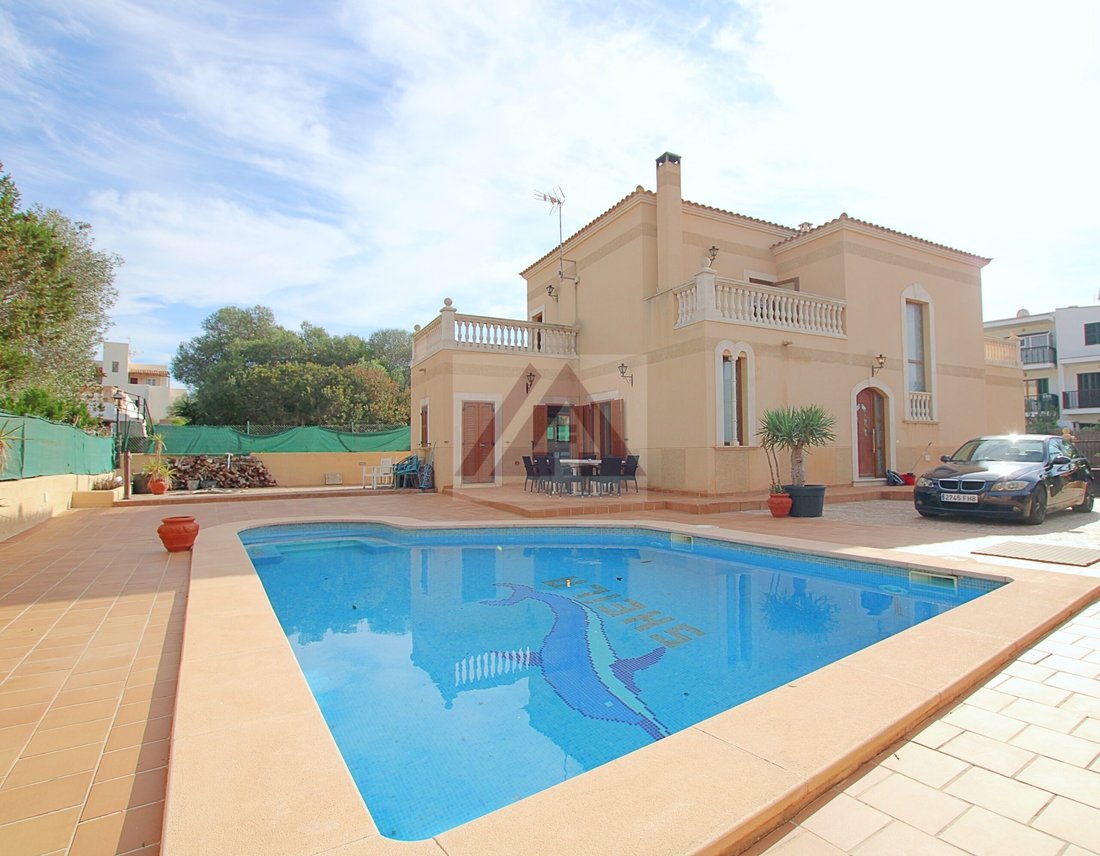 Chalet in Cala d'Or, Santanyi, Balearic Islands 1 - 17530810