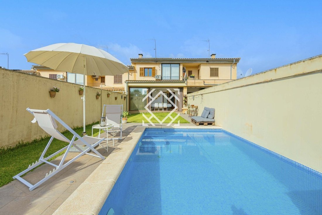 Townhouse in Selva, Balearic Islands, Spain 2 - 17530845