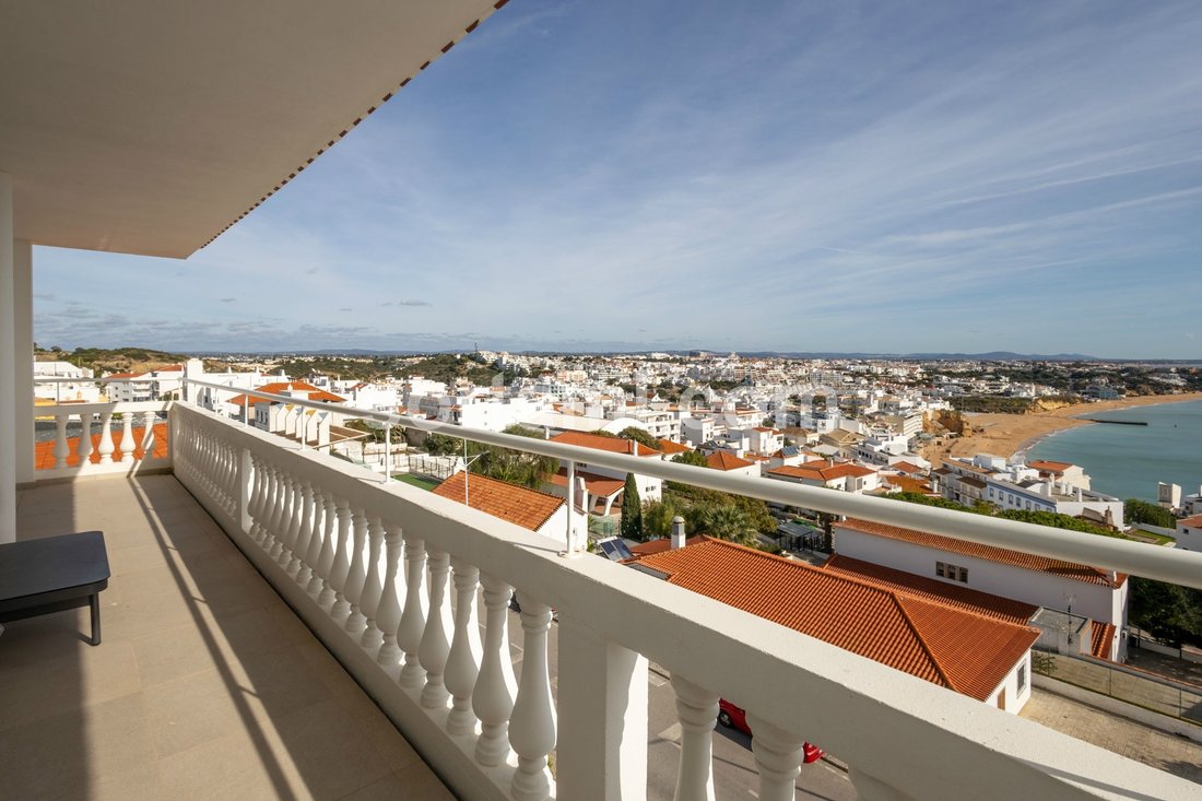 Apartment in Olhos de Agua, Algarve, Portugal 1 - 17533590