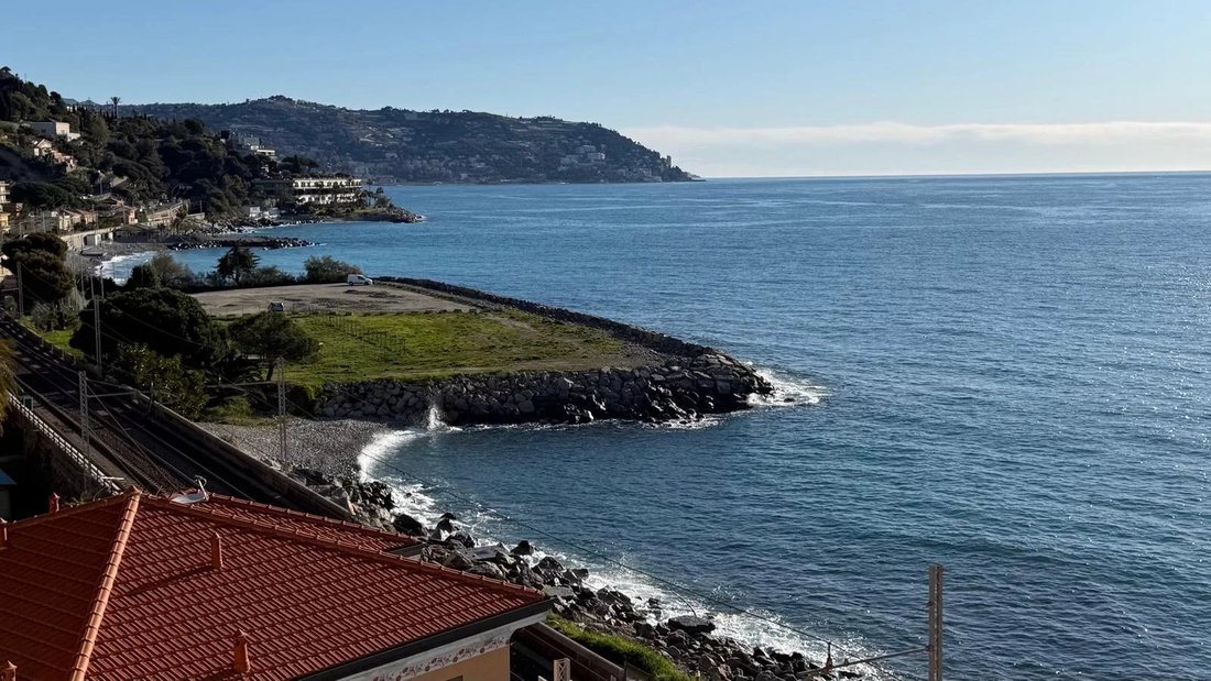 Apartment in Madonna della Ruota, Bordighera, Liguria 2 - 17532045
