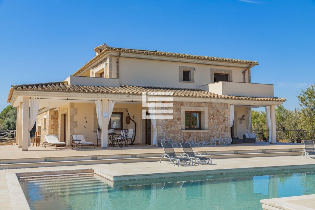 Villa in Alcudia, Balearic Islands, Spain 1 - 17531618