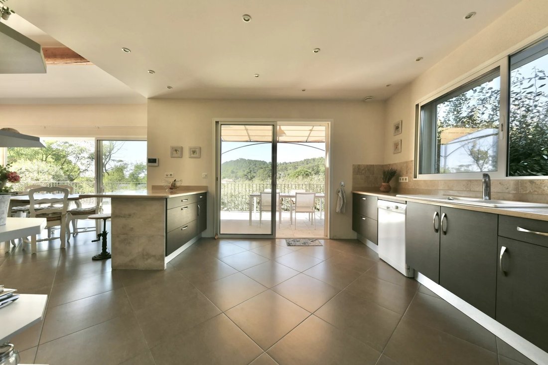 Estate in Saint-Hippolyte-de-Montaigu, Occitania, France 5 - 17530728
