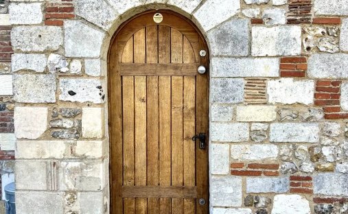 For Sale – Press House In A Peaceful Environment Near Pont L'evêque 14130