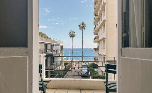 Villa in Juan les Pins-Gallice, Antibes, France 1