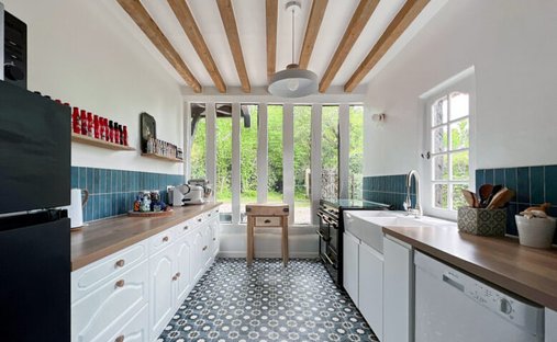 For Sale – Press House In A Peaceful Environment Near Pont L'evêque 14130