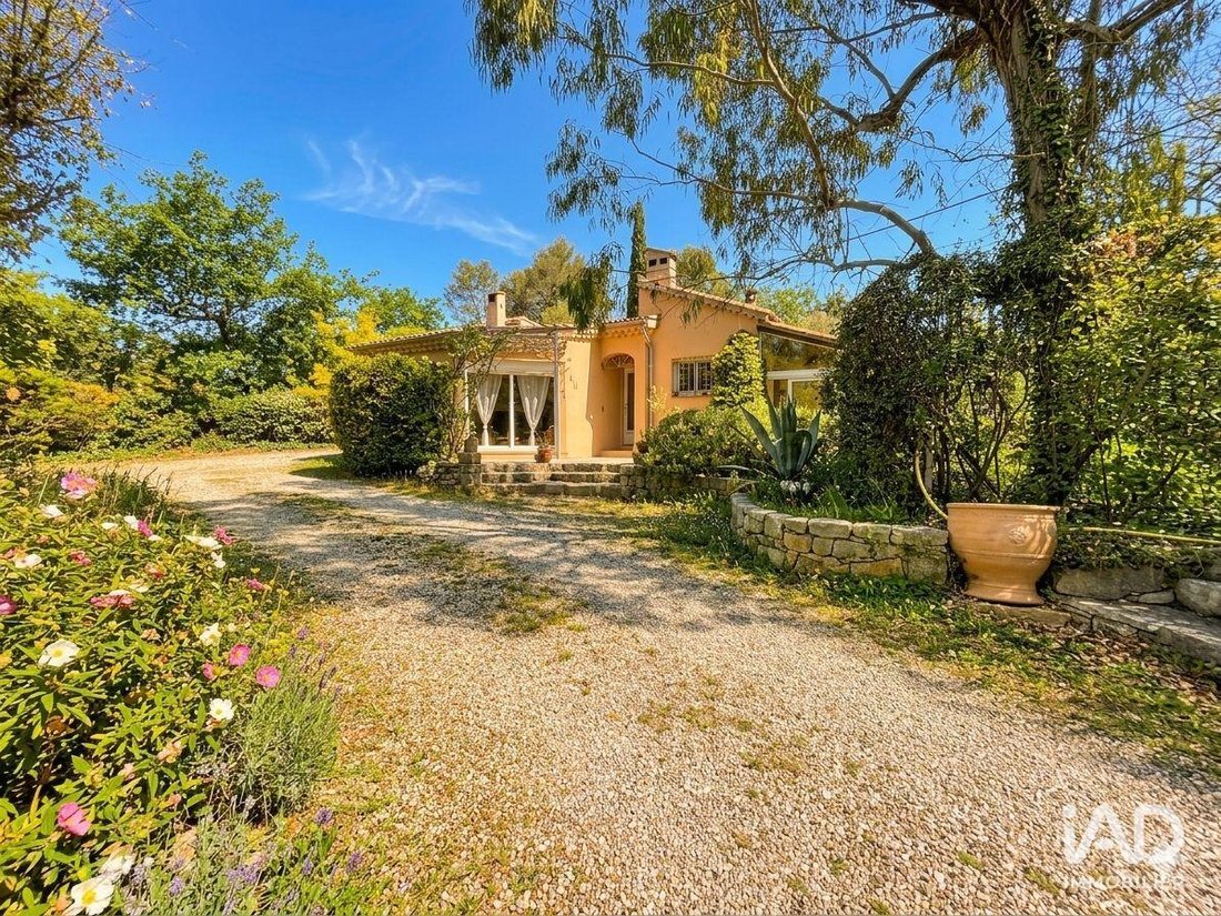 House in Saint-Paul-en-Forêt, Provence-Alpes-Côte d'Azur, France 3 - 17318371