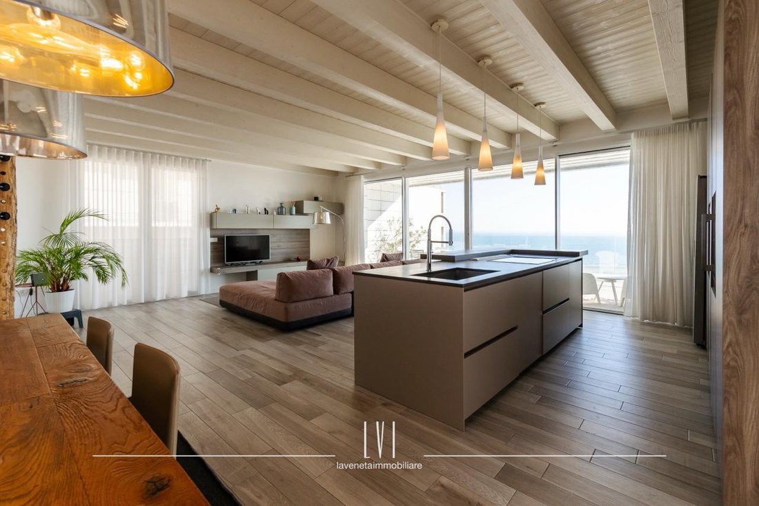 Apartment in Caorle, Veneto, Italy 3 - 17535259