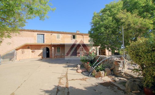 Finca in Felanitx, Balearic Islands, Spain 1