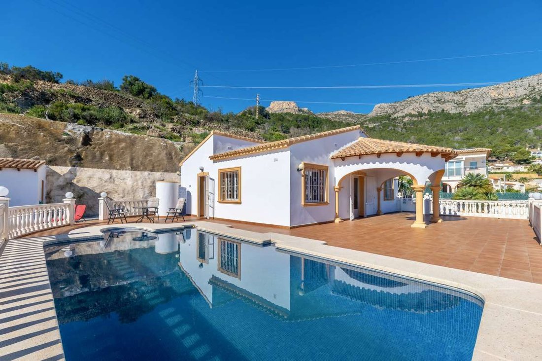 House in Calp / Calpe, Valencian Community, Spain 4 - 17531575