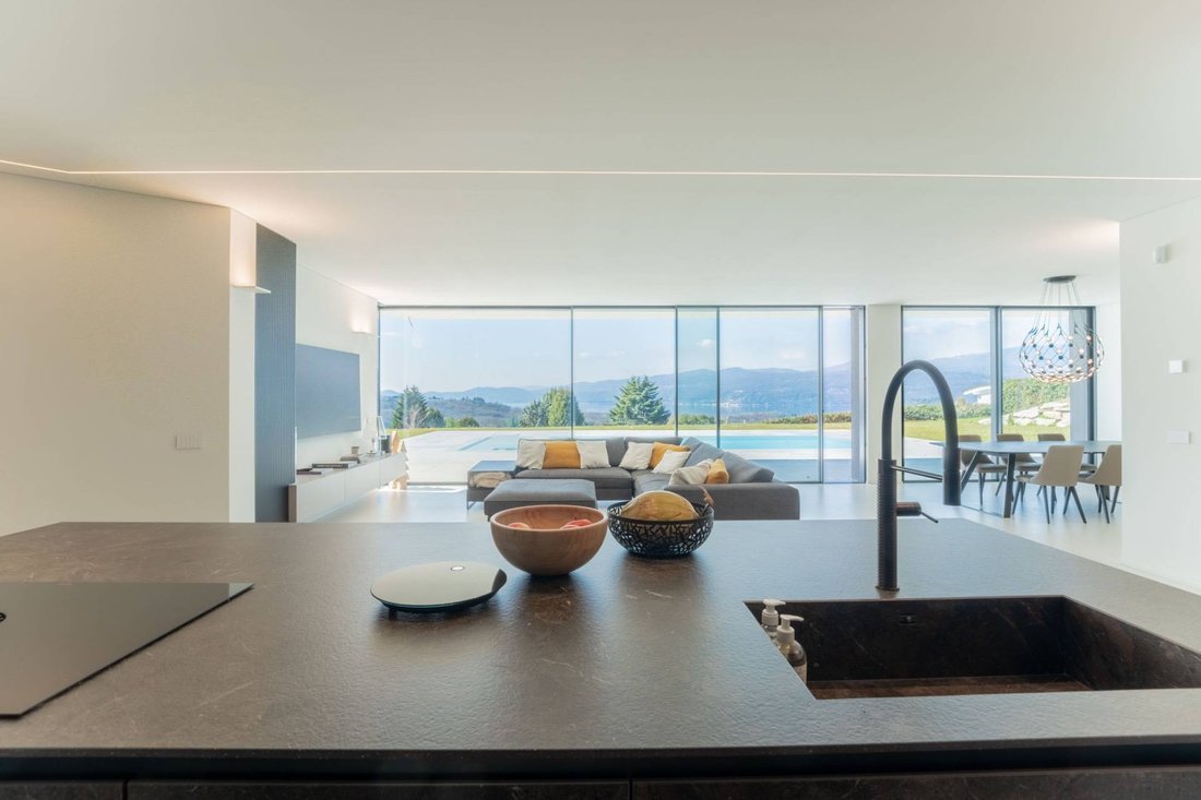 House in Besozzo, Lombardy, Italy 1 - 17530844
