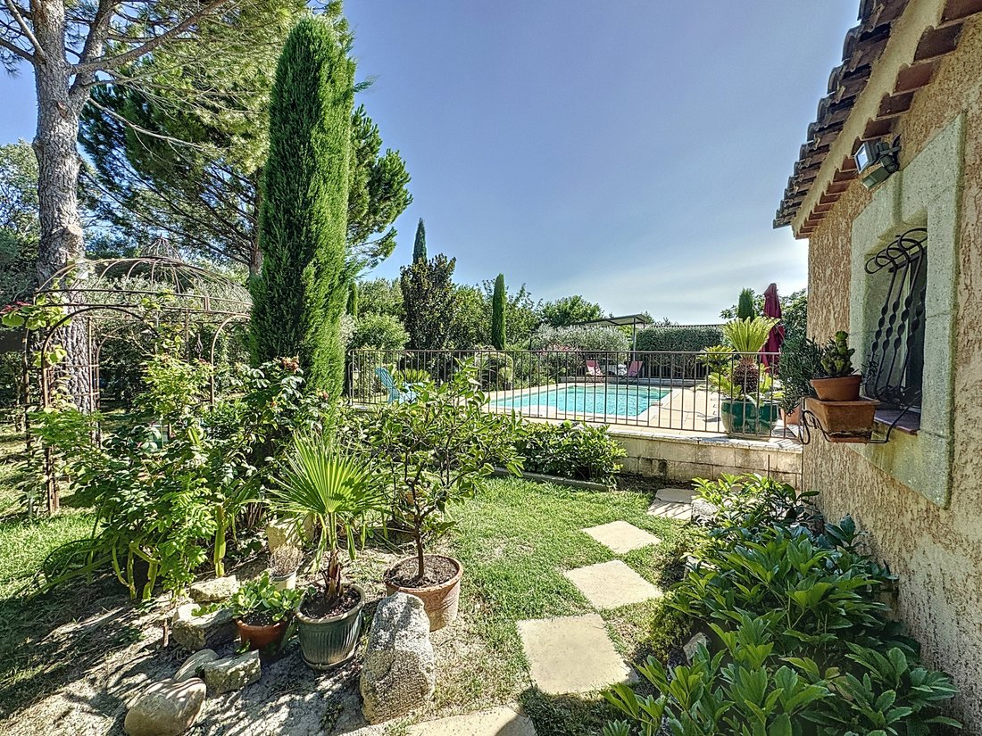 House in Graveson, Provence-Alpes-Côte d'Azur, France 3 - 17531738