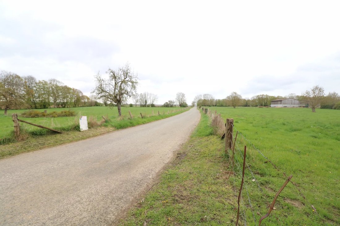 Land in Pierrefitte-en-Beauvaisis, Hauts-de-France, France 3 - 17532025