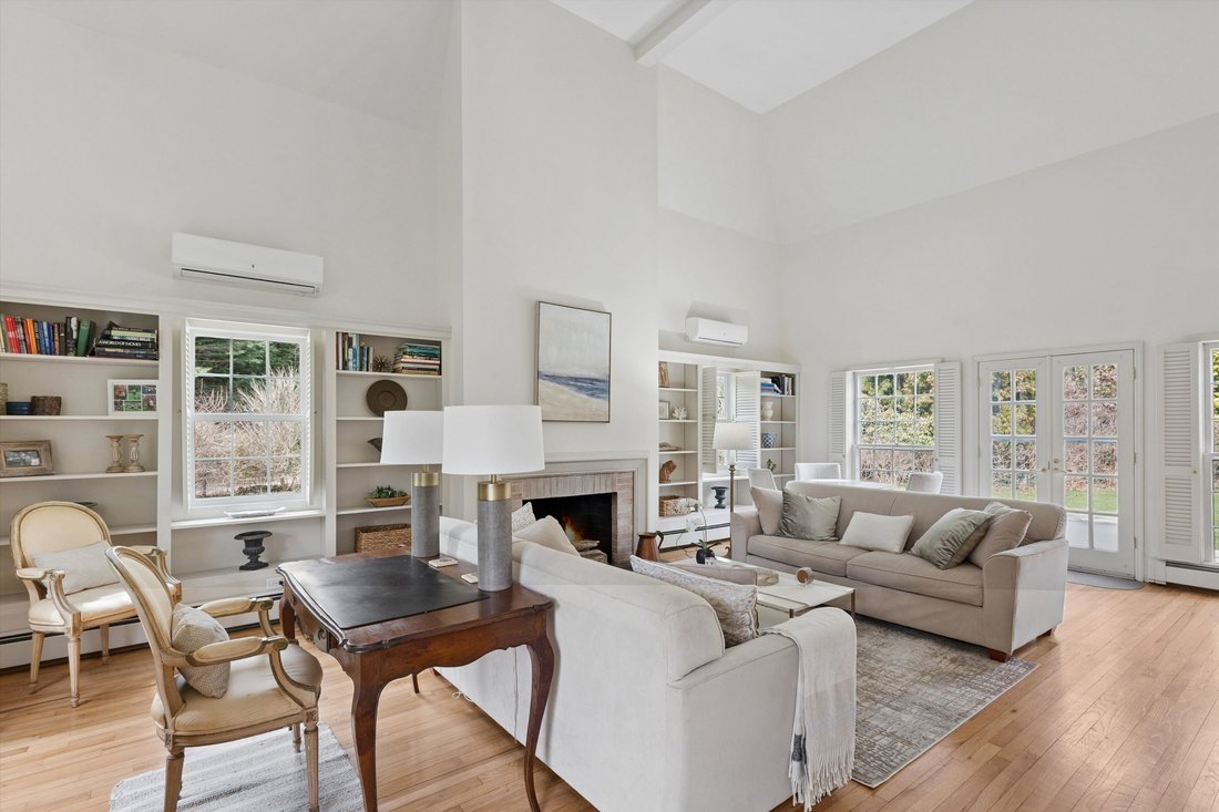 East Hampton, New York, United States 3 - 17494399