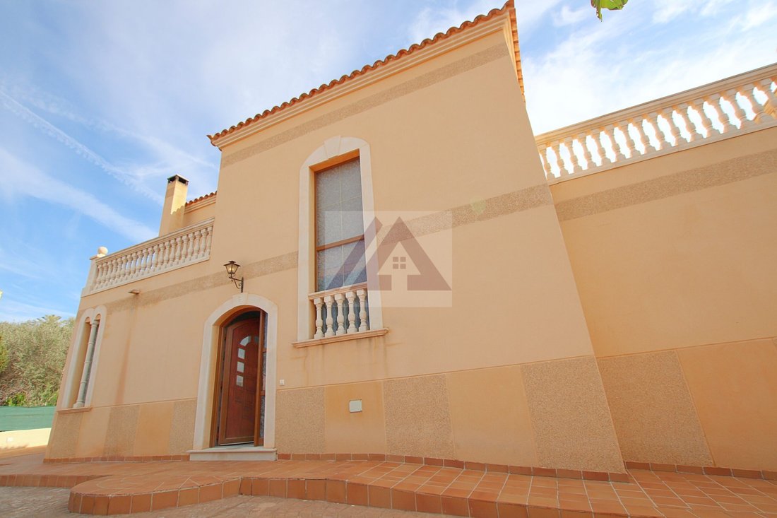 Chalet in Cala d'Or, Santanyi, Balearic Islands 2 - 17530810