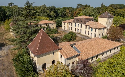 château à Bordeaux, Nouvelle-Aquitaine, France 1
