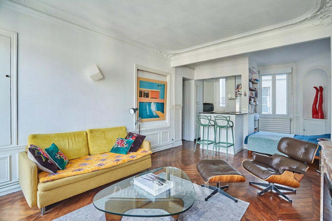 Apartment in Provence Opéra, Paris 9e Arrondissement, Paris 3 - 17532018