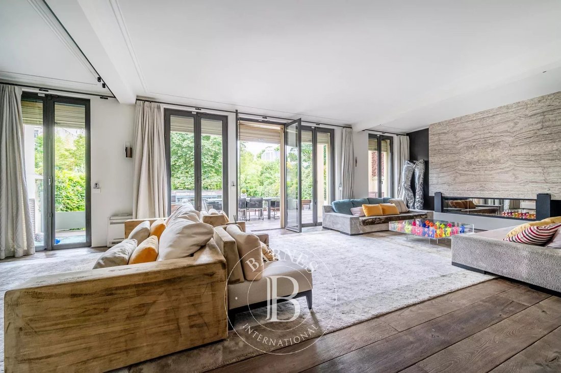 Estate in Saint James-Général Koenig, Neuilly-sur-Seine, France 4 - 17532143