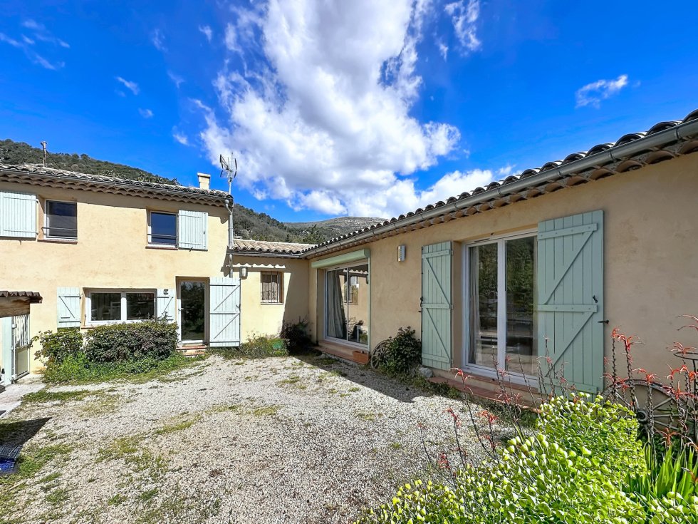 Villa in Tourrettes-sur-Loup, Provence-Alpes-Côte d'Azur, France 2 - 17531721
