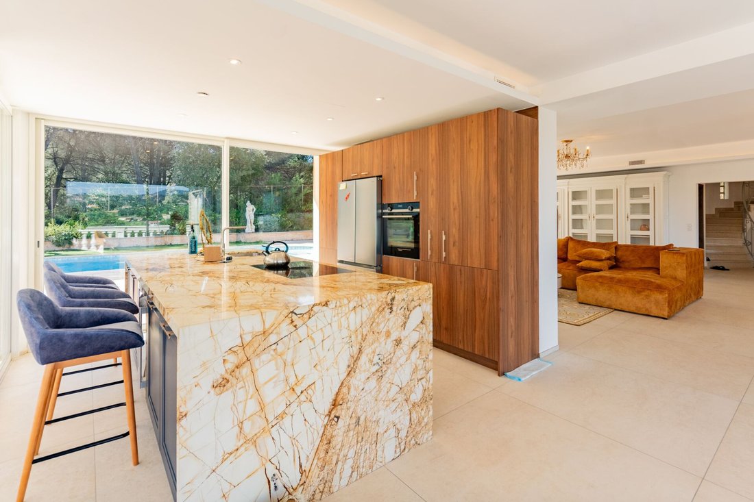 Villa in Ville-Les Saquedes-Le Bouillonnet, Sainte-Maxime, France 4 - 17531747