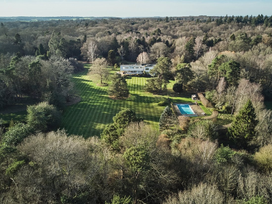 House in Chalfont Saint Peter, England 2 - 17531126