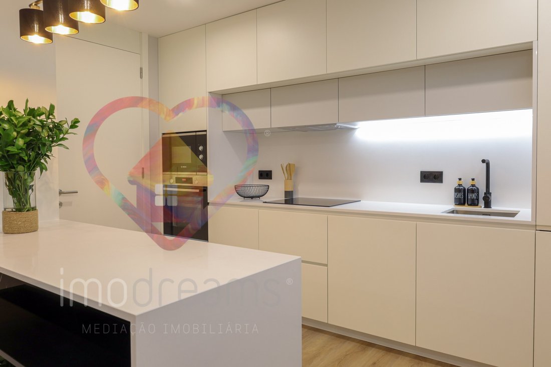 Apartment in Gloria e Vera Cruz, Aveiro District, Portugal 2 - 17534769