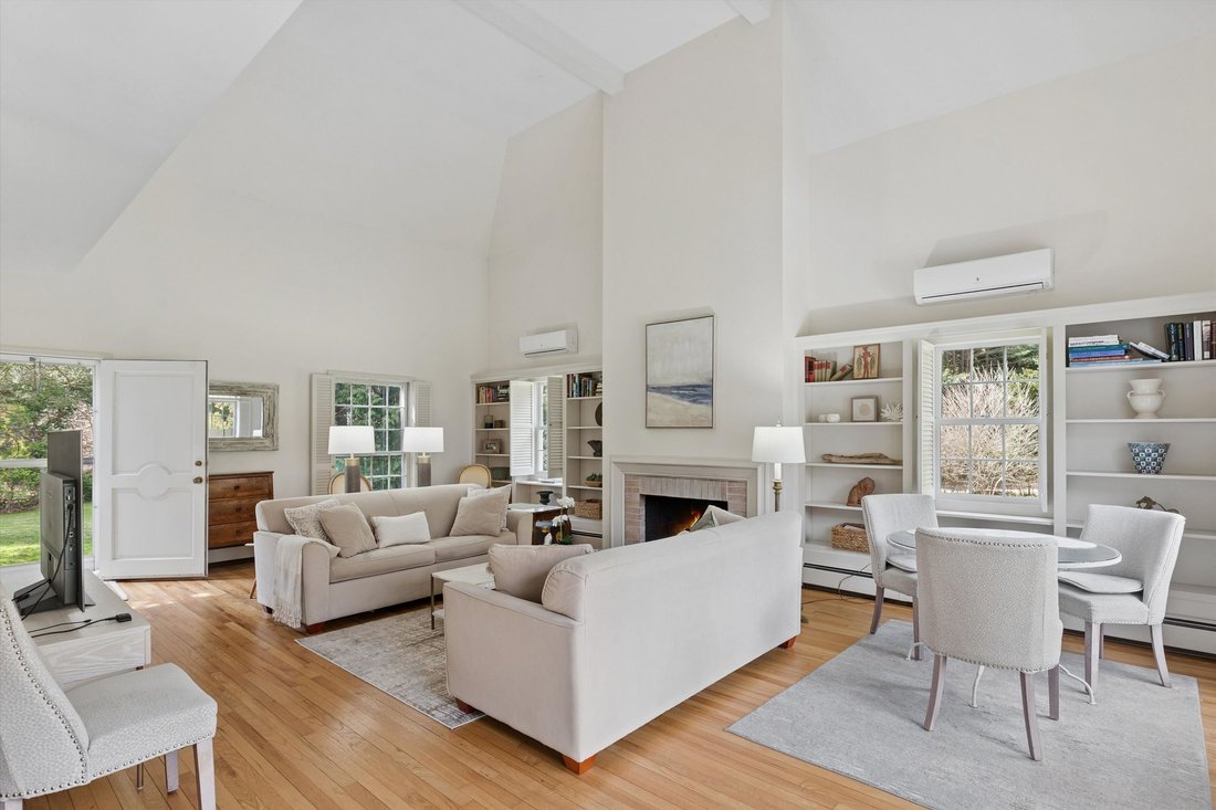 East Hampton, New York, United States 4 - 17494399