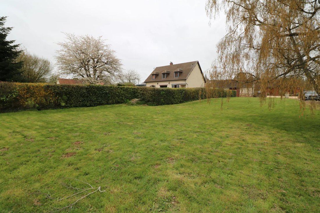 Land in Pierrefitte-en-Beauvaisis, Hauts-de-France, France 4 - 17532025