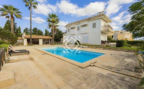 Townhouse in Pollenca, Balearic Islands, Spain 1
