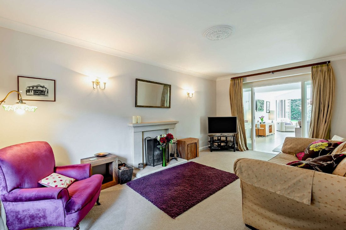 House in South Ascot, England 2 - 17531132