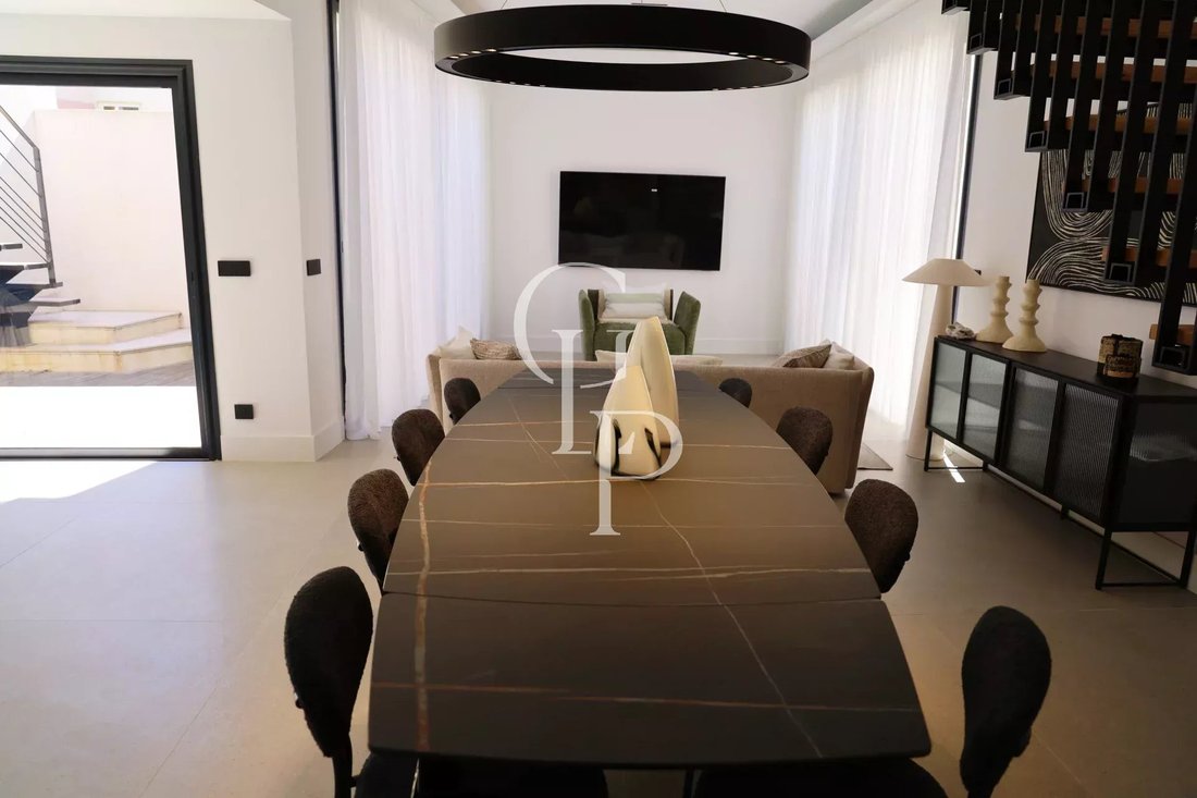 Villa in Saint-Jean-Cap-Ferrat, Provence-Alpes-Côte d'Azur, France 3 - 17530526