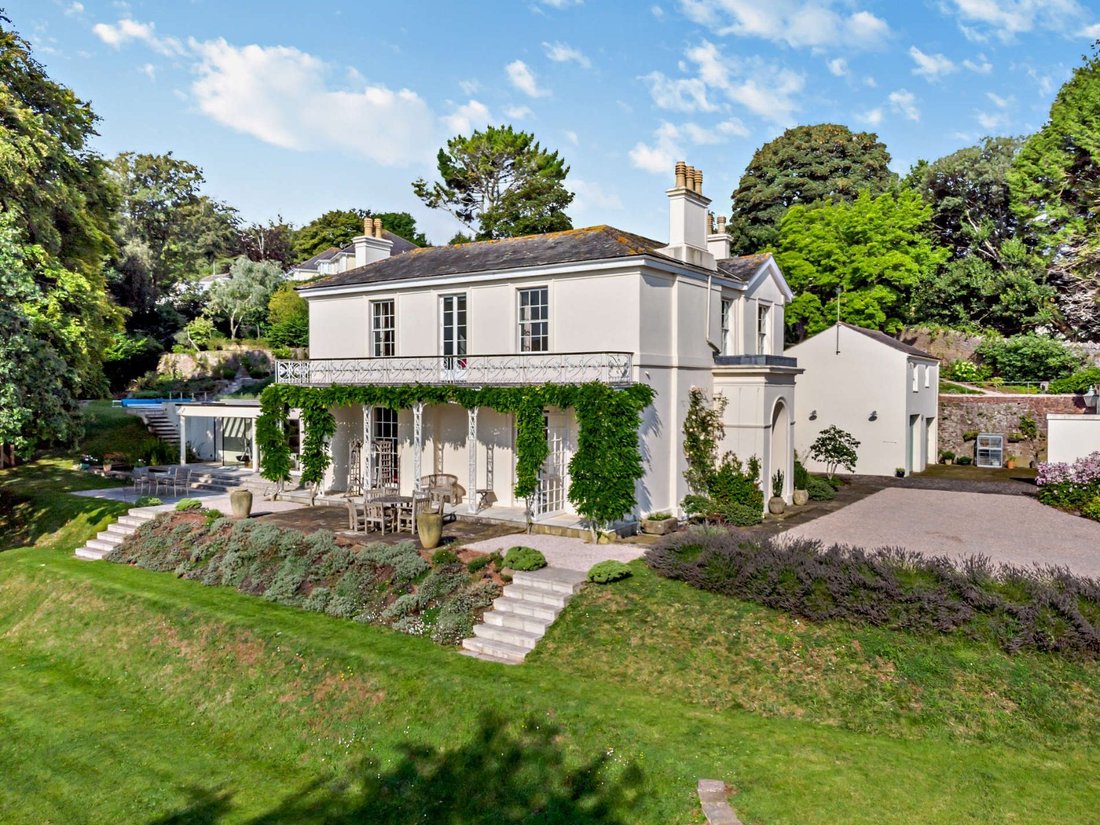 House in Torbay, England 1 - 17531206